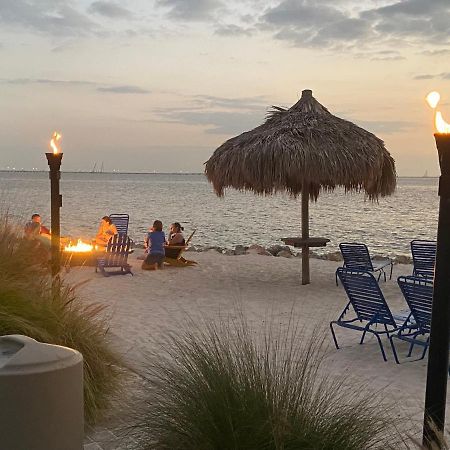Amazing Waterfront Views Resort, Enjoy Heated Pool & Sunset! Tampa Eksteriør billede